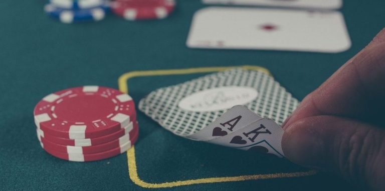 Người chơi Việt Nam tham gia Bingo trực tuyến trên điện thoại
